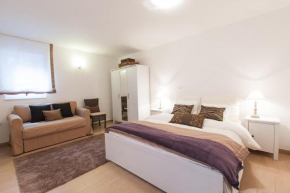 Гостиница Effie Perine Apartments, Блед